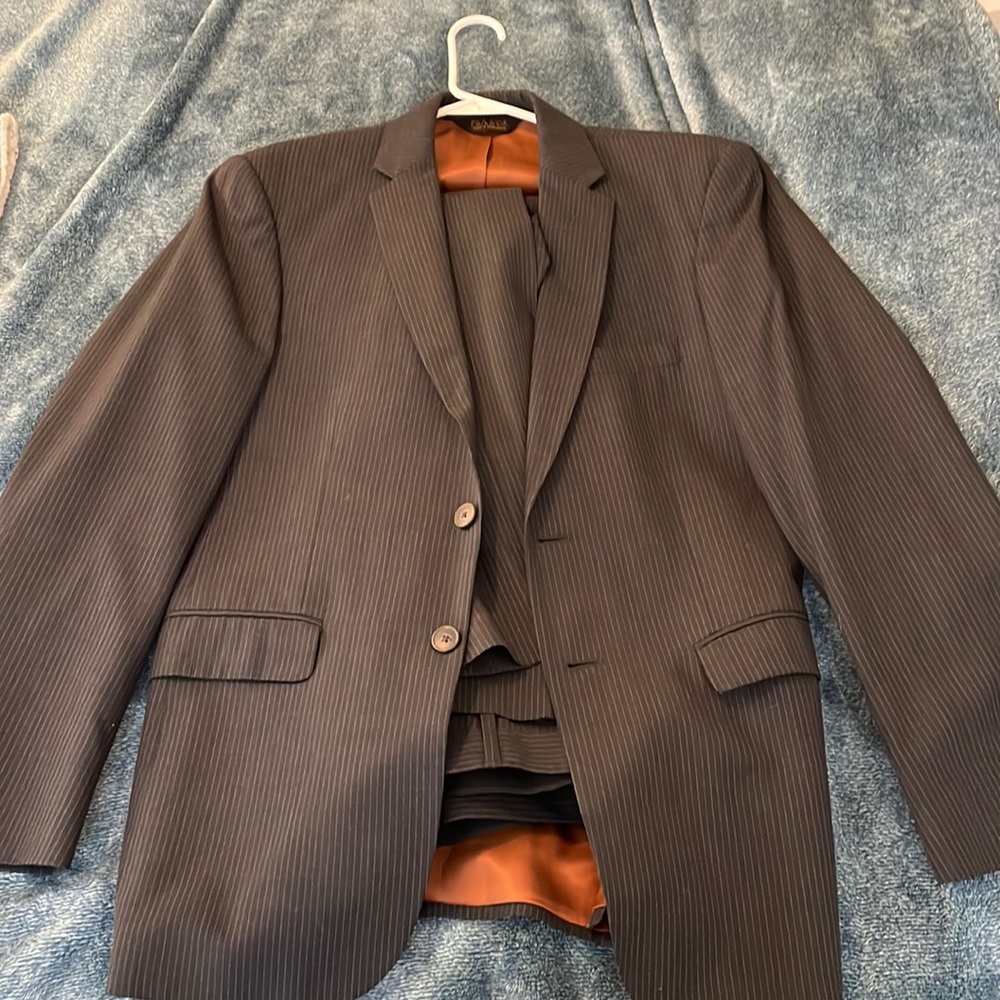 Jos A Bank two-piece suit. Great condition!
